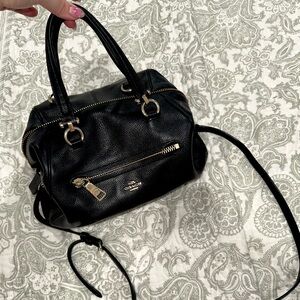 🖤The perfect COACH purse 🖤